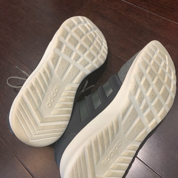 Adidas runners - Picture 3 of 6